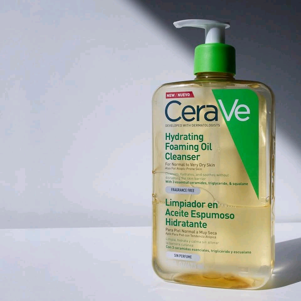 Cerave Hydrating Foaming Oil Cleanser for Normal to Very Dry Skin 236ml
